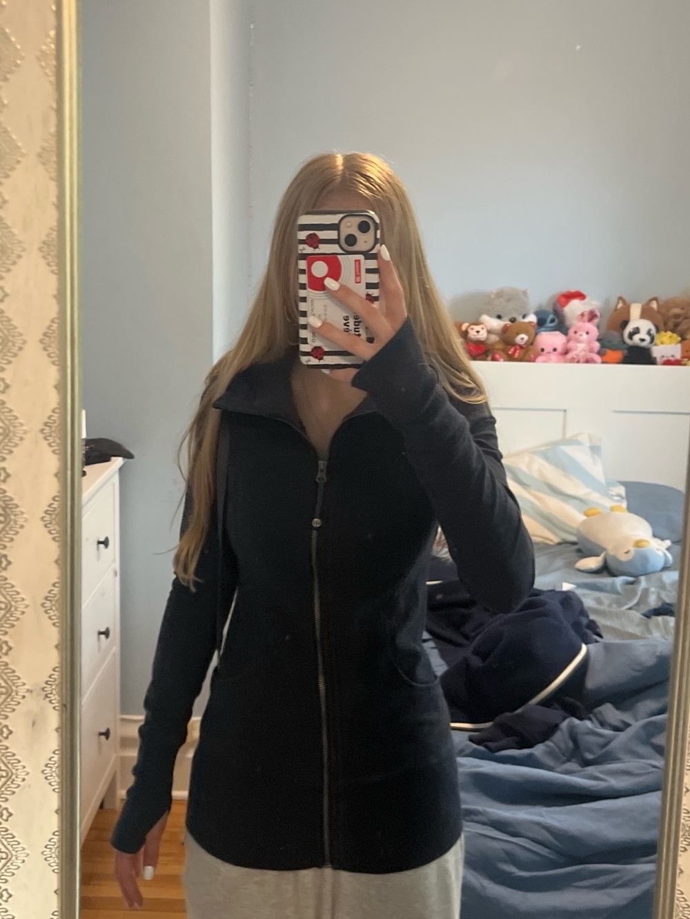 tight navy blue lululemon zip up sweater
